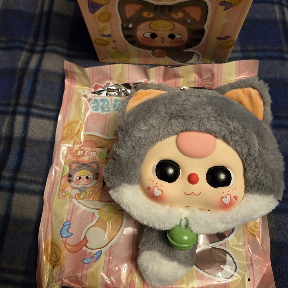 Cute 400% Gray Baby Three Fortune Cat Bag- Confirmed
